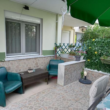 Peramos Apartments Néa Péramos Εξωτερικό φωτογραφία