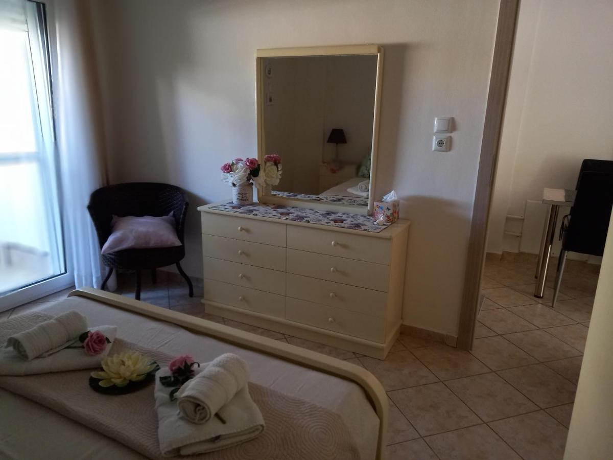 Peramos Apartments Néa Péramos Εξωτερικό φωτογραφία